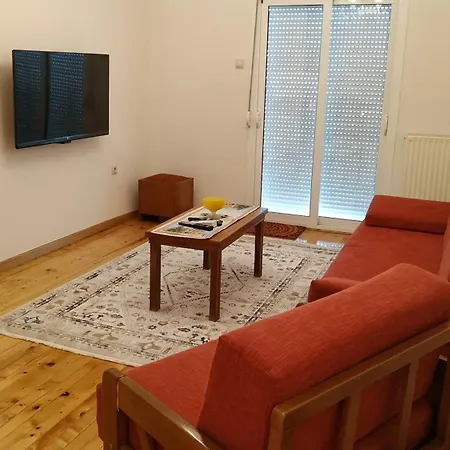 公寓 Atelier Poly - Two Bedroom For 5 Persons -50m To Metro Sintrivani Station- 6th Floor Plain View - Center - *
