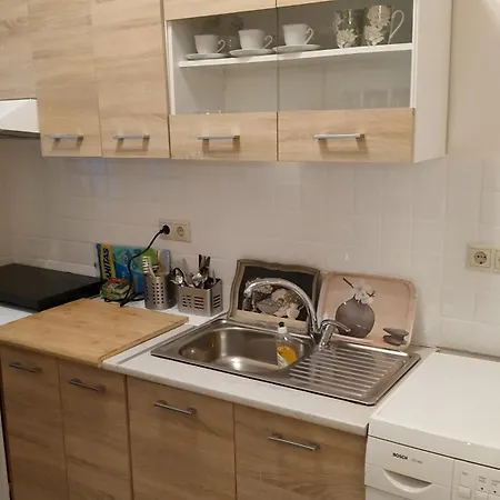 Atelier Poly - Two Bedroom For 5 Persons -50m To Metro Sintrivani Station- 6th Floor Plain View - Center - * 塞萨洛尼基